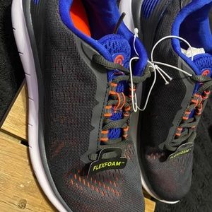 Champion FlexFoam sneakers!